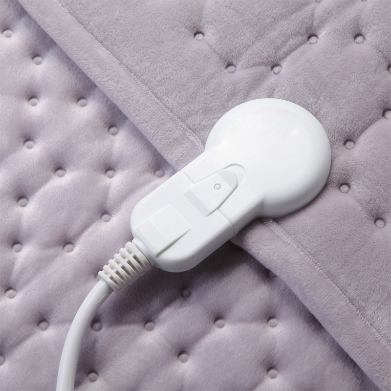 全自動(dòng)大型電熱毯布線焊接縫合機(jī)HD-1218