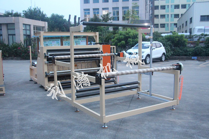 全自動<a href='http://m.sheasyhotel.com/xingyezixun/698.html' target='1' style='font-size:14px; font-weight:bold; color:#ff0000;'>超聲波<a href='http://m.sheasyhotel.com/xingyezixun/748.html' target='1' style='font-size:14px; font-weight:bold; color:#ff0000;'>裥棉機</a></a>側面